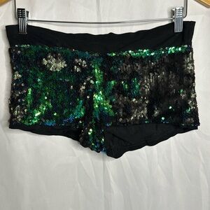 Diamond Kit Sequin Shorts, size M